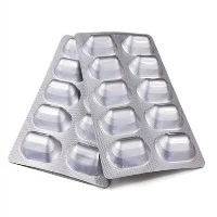 Comment se comporte un film PVC revêtu de PVDC au contact d'aliments acides ?